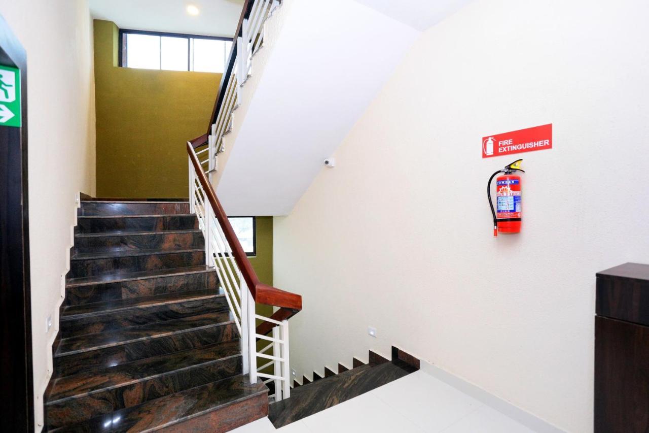 Capital O 61059 Green Life Hotell Kochi Eksteriør bilde